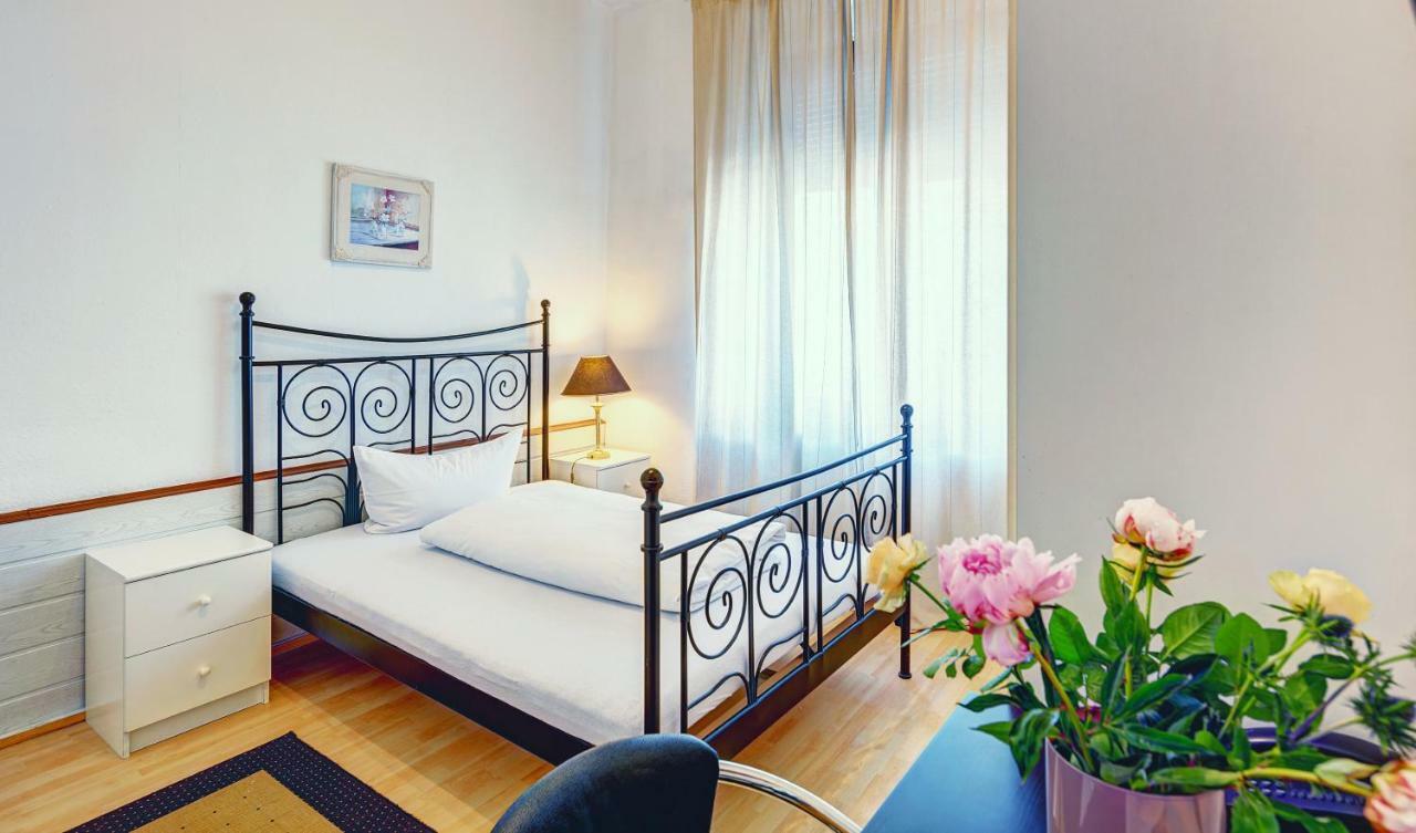 Hotel Cornelia Бад-Наухайм Экстерьер фото
